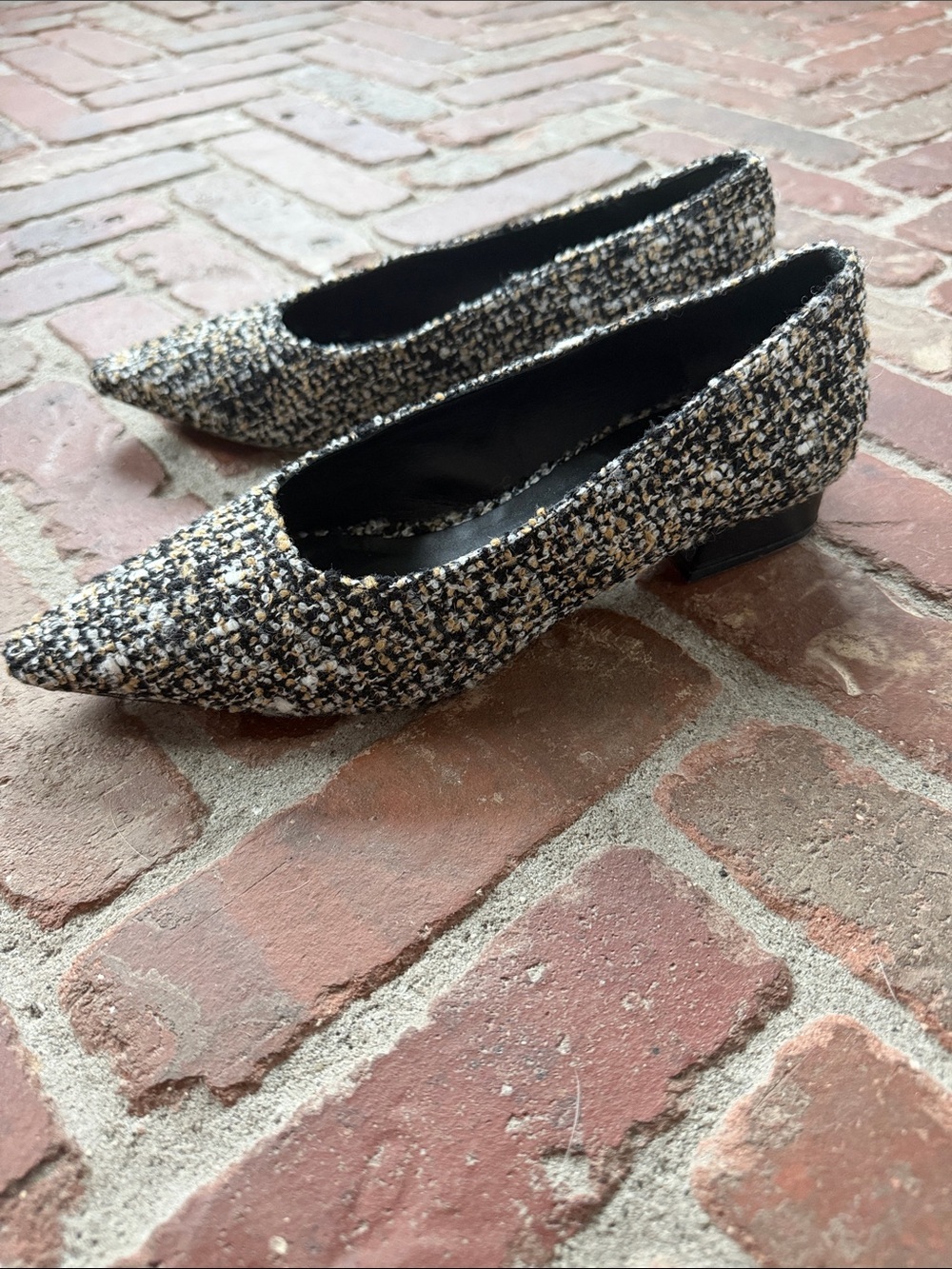 J McLaughlin Owyn Boucle Twee Flats Pumps